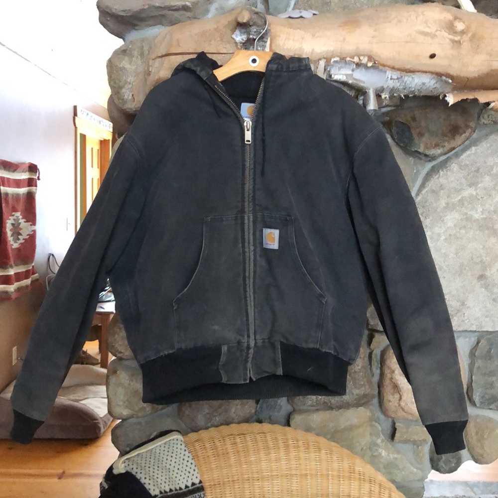 Carhartt black vintage lined jacket with a hood. L or XL